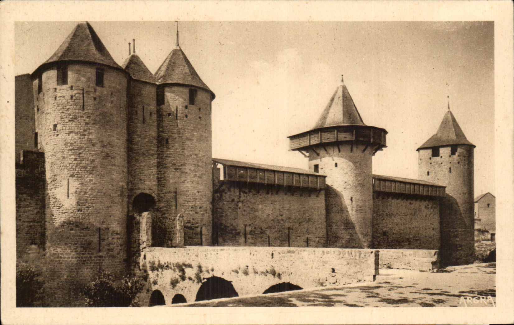 CPA Cite De Carcassonne Le Chateau Comtal