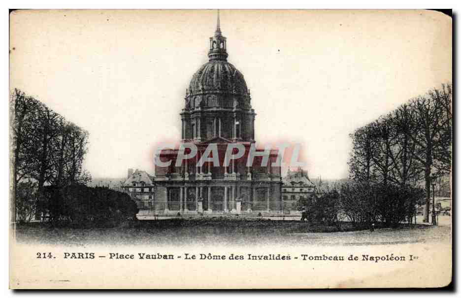 CPA Paris Place Vauban Le Dome des Invalides Tombeau de Napoleon 1er