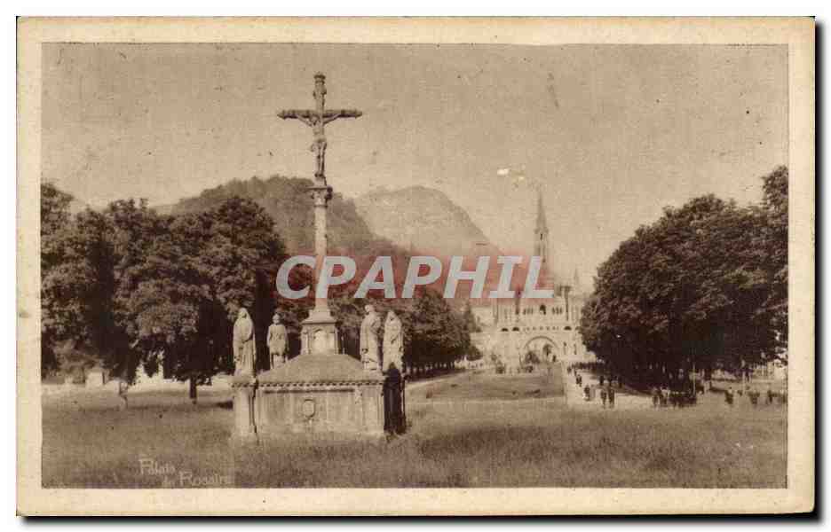 CPA Lourdes Calvaire Breton et Esplanade