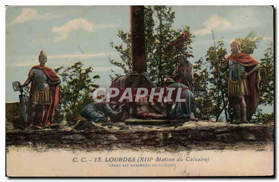 CPA Lourdes station du calvaire Jesus est descendu de la Croix 