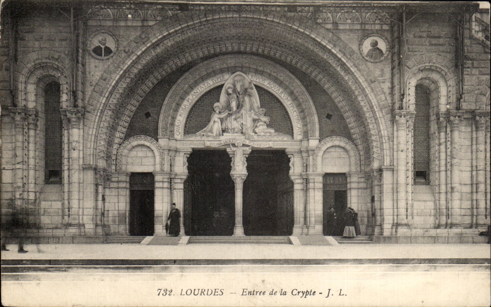 CPA Lourdes Entree de la Crypte