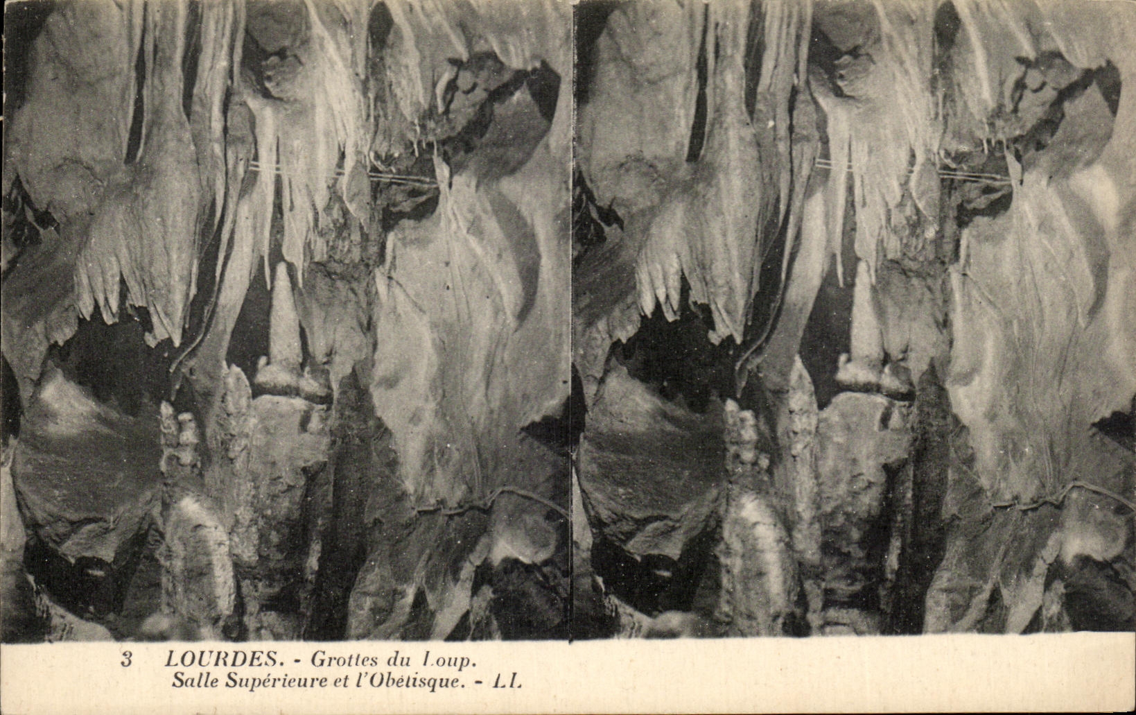 CPA Lourdes Grottes Du Loup Salle Superieure Et L'obelisque