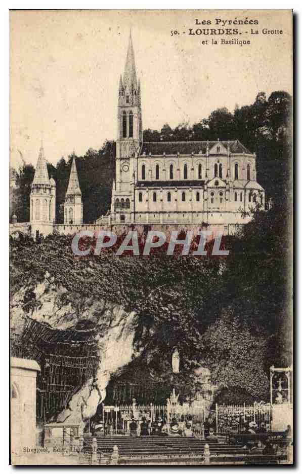 CPA Les Pyrenees Lourdes La Grotte Et La basilique