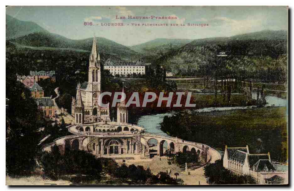 CPA Lourdes Vue Plongeante la Basilique