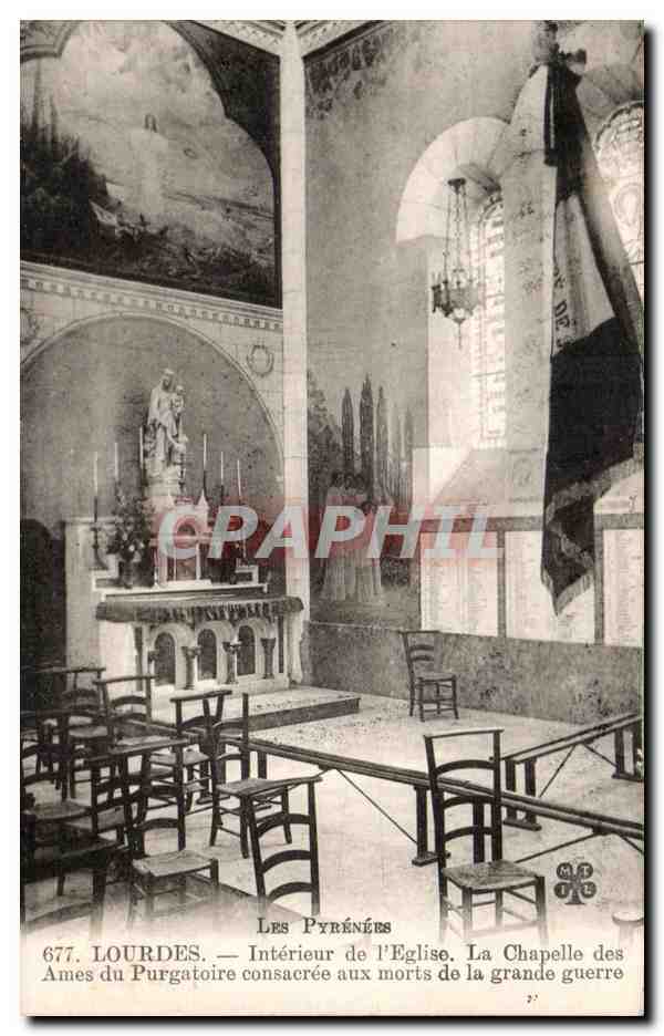CPA Lourdes Interieur de l'Eglise La Chapelle des armes du puragtoire consacree aux morts de la grande guerre 