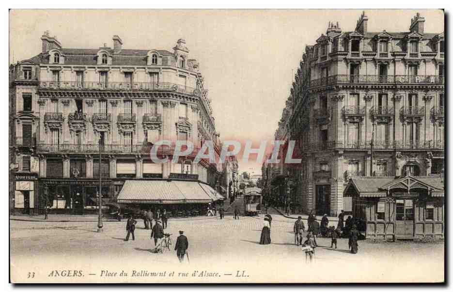 CPA Angers Place du ralliement et rue d'Alsace