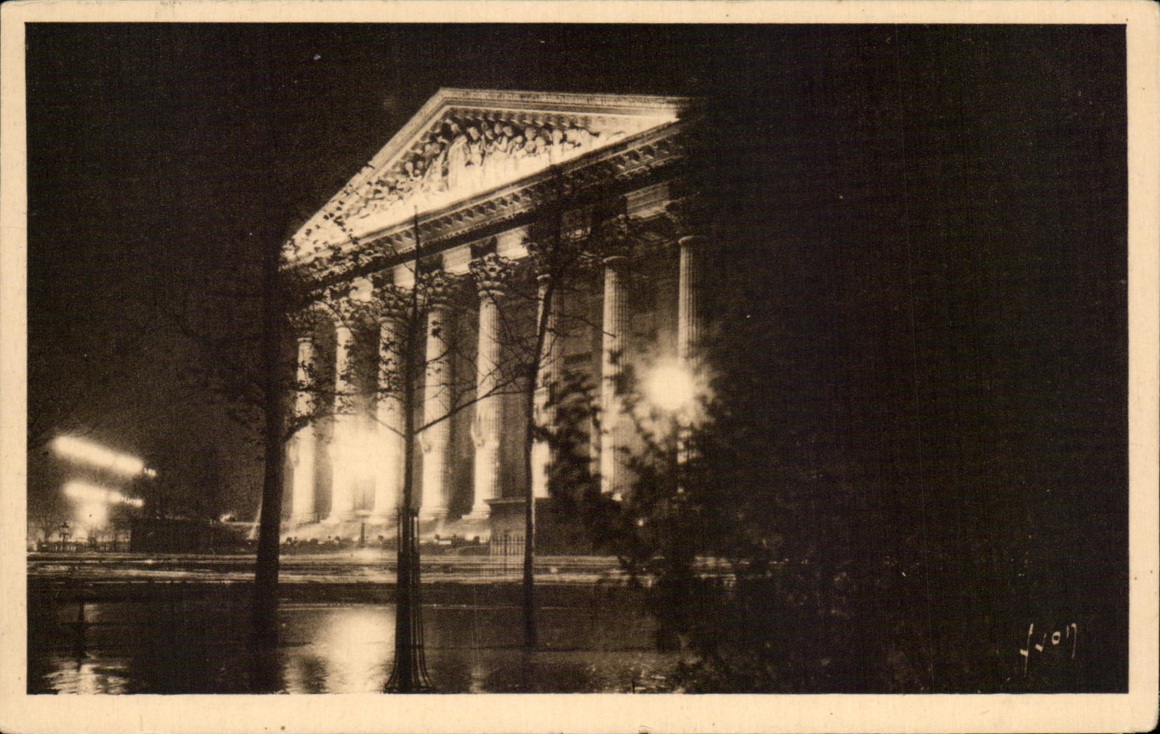 CPA Paris En Flanant La Madeleine Yvon 