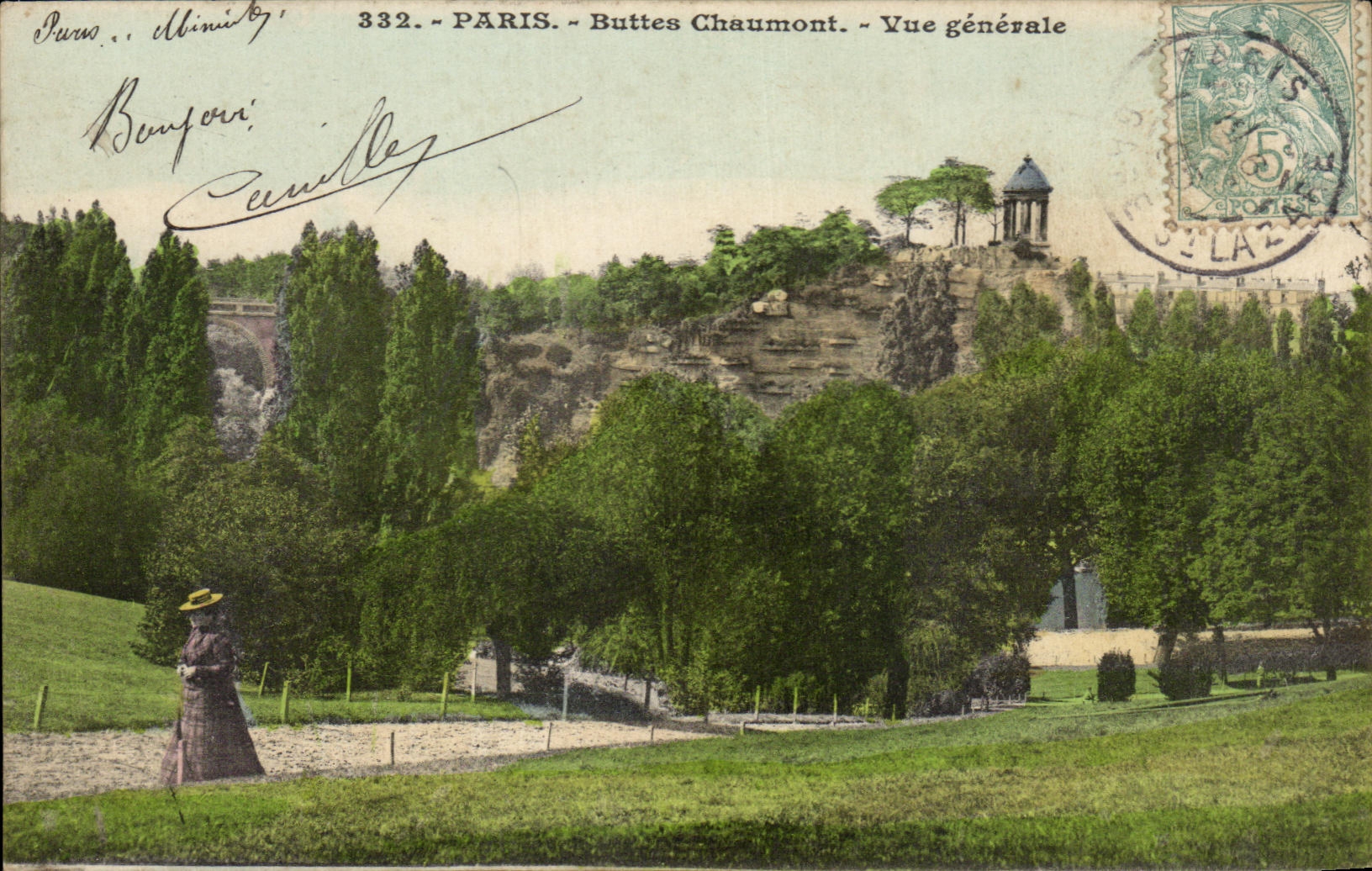 CPA Paris Buttes Chaumont Vue Generale