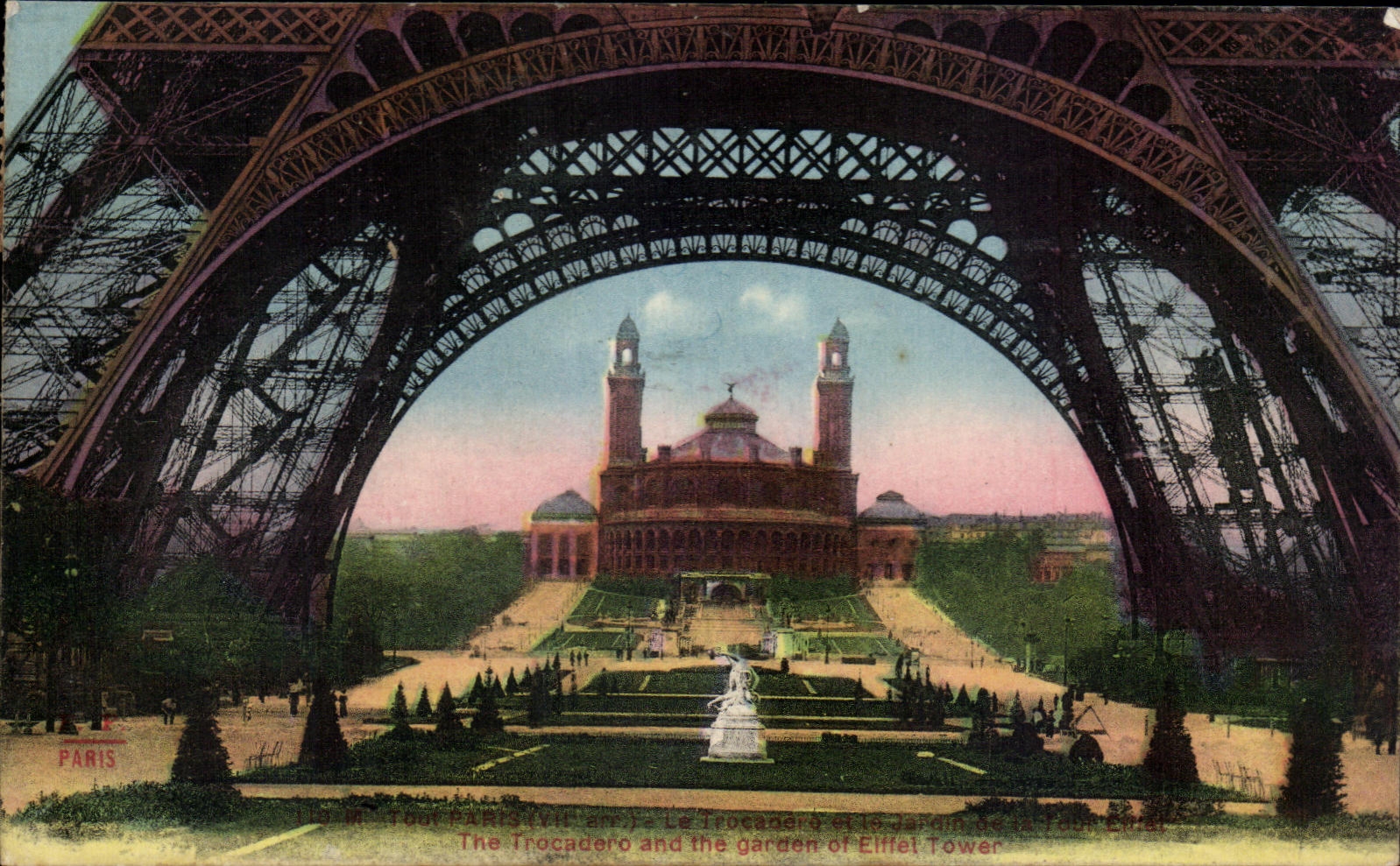 CPA Paris The Trocadero and the garden of Eiffel Tower Tour Eiffel