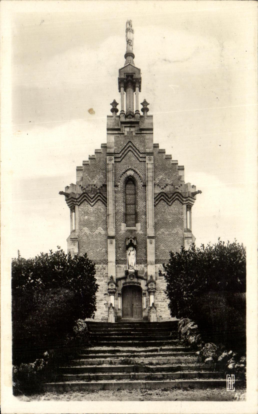 Chapelle Notre-Dame de la Salette — Avermes (Allier) — éditeur G. P. Paris