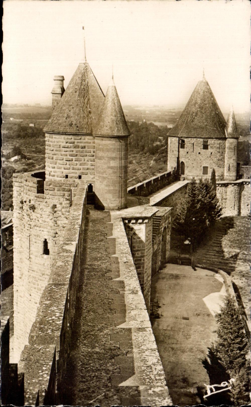 CPA Carcassonne Les Haules Lices