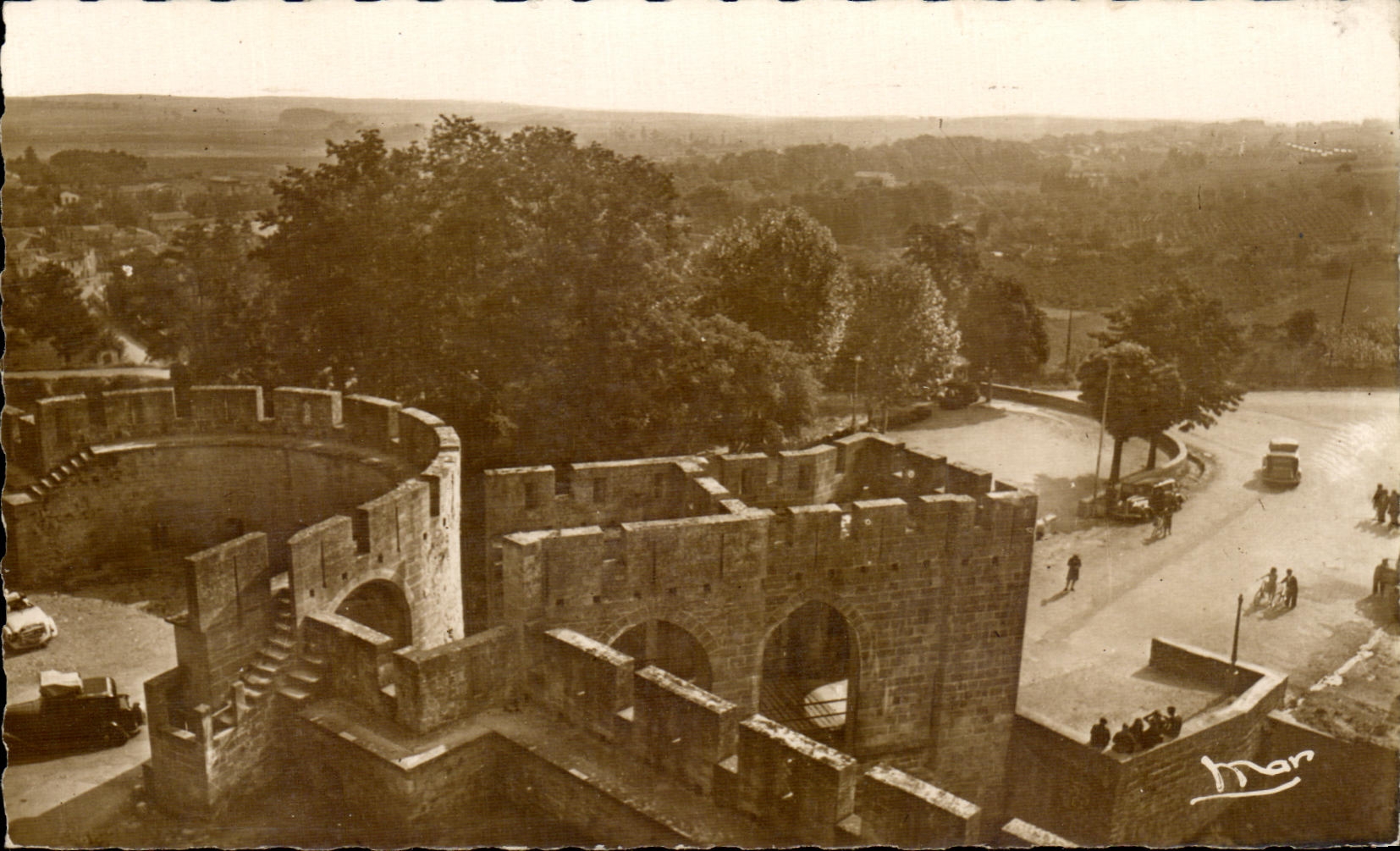 CPA Carcassonne La Porte Narbonnaise Vue Des Remparts