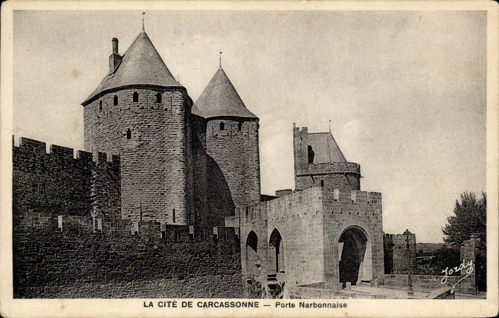 CPA La Cite De Carcassonne Porte Narbonnaise