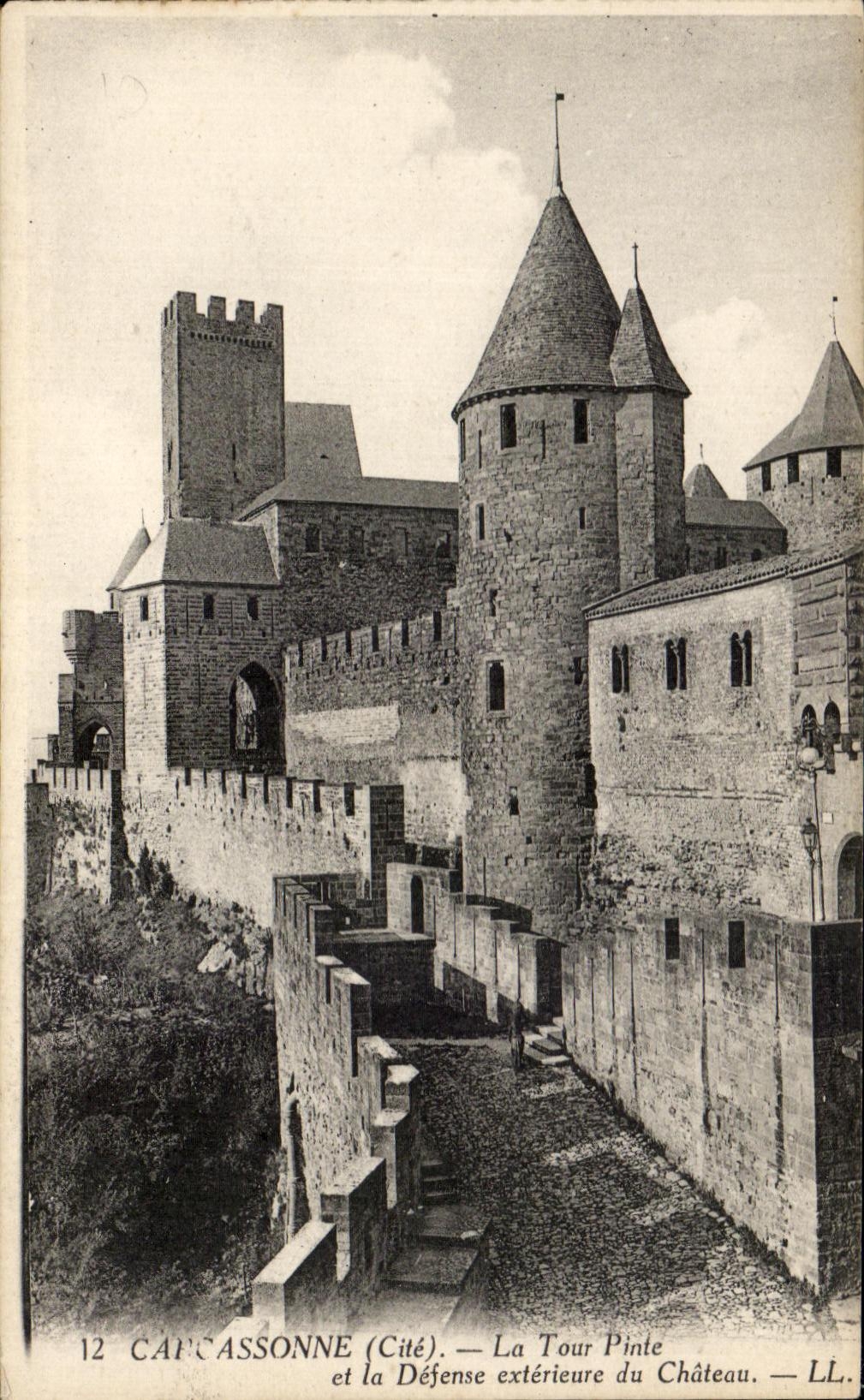 CPA Cite De Carcassonne La Tour Pinte