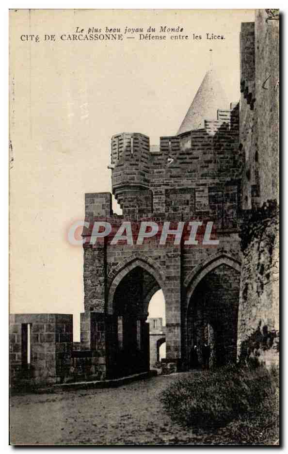 CPA Cite De Carcassonne Defense Entre Les Lices