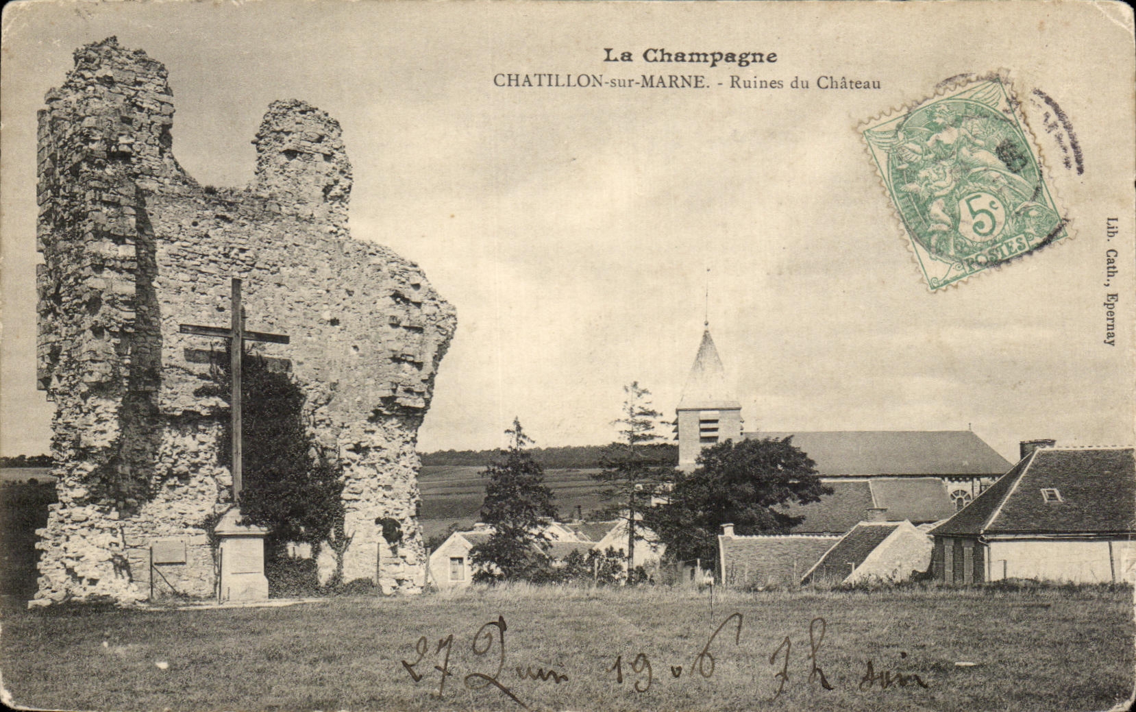 CPA La Champagne Chatillon sur Marne Ruines du Chateau