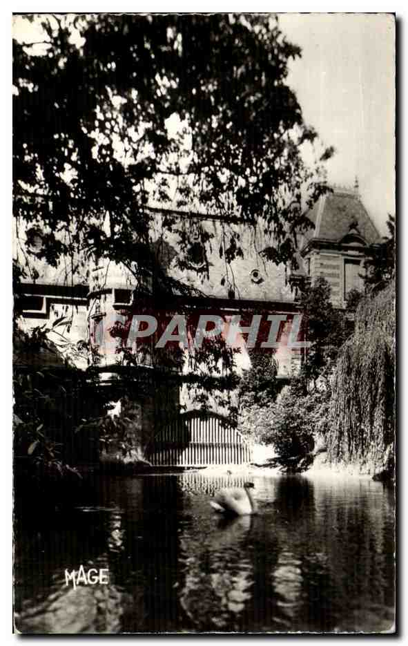 CPA Chalons Sur Marne La Caisse d'Epargne Vue des Jardins