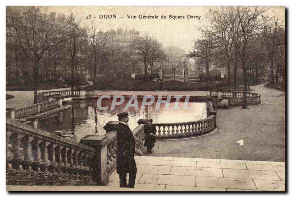 CPA Dijon Vue generale du Square Darcy