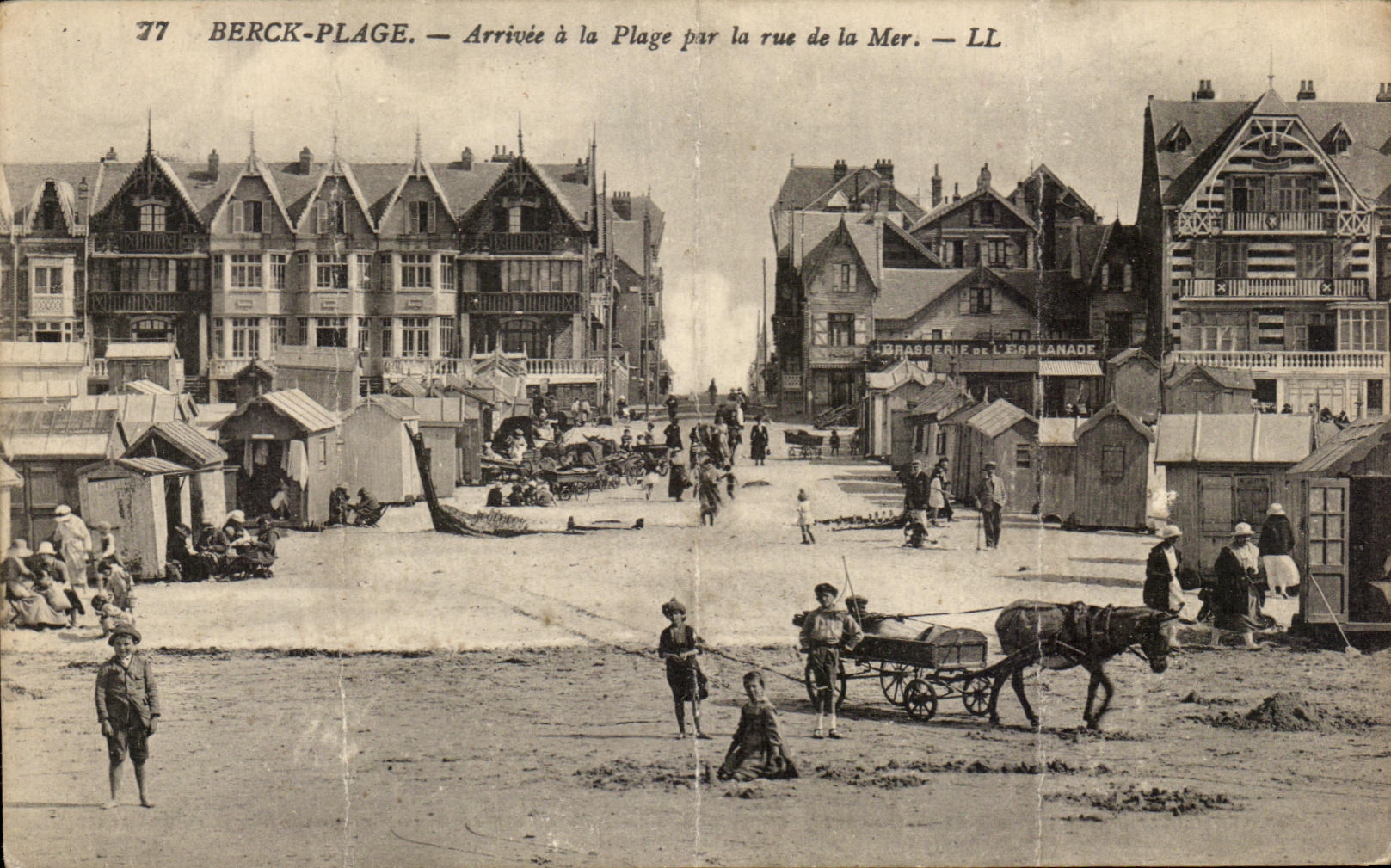 CPA Berck Plage Arrivee a la plage par la Rue de la Mer Ane Donkey