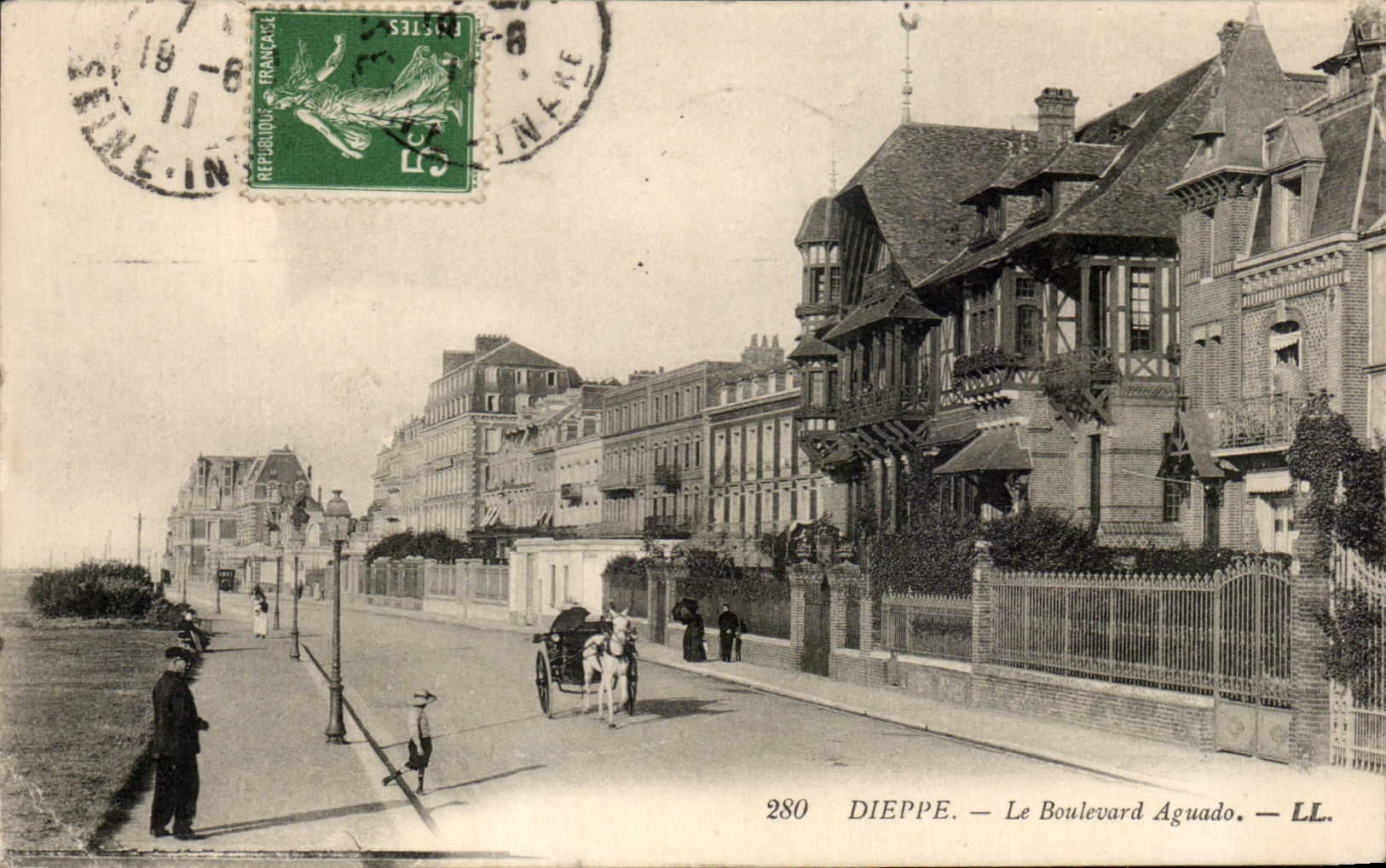 CPA Dieppe La Boulevard Aguado