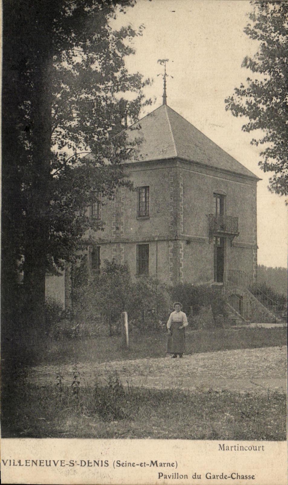 CPA Villeneuve st Denis Pavillon du Garde Chasse