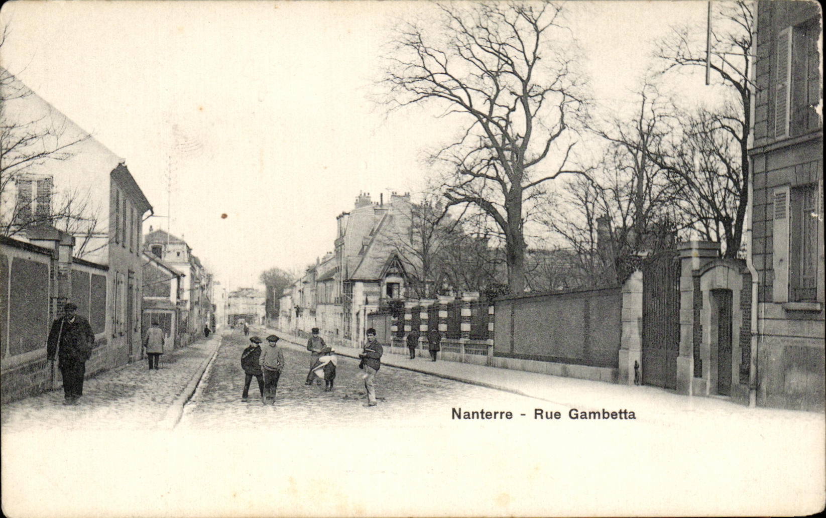 CPA Nanterre Rue Gambetta Enfants