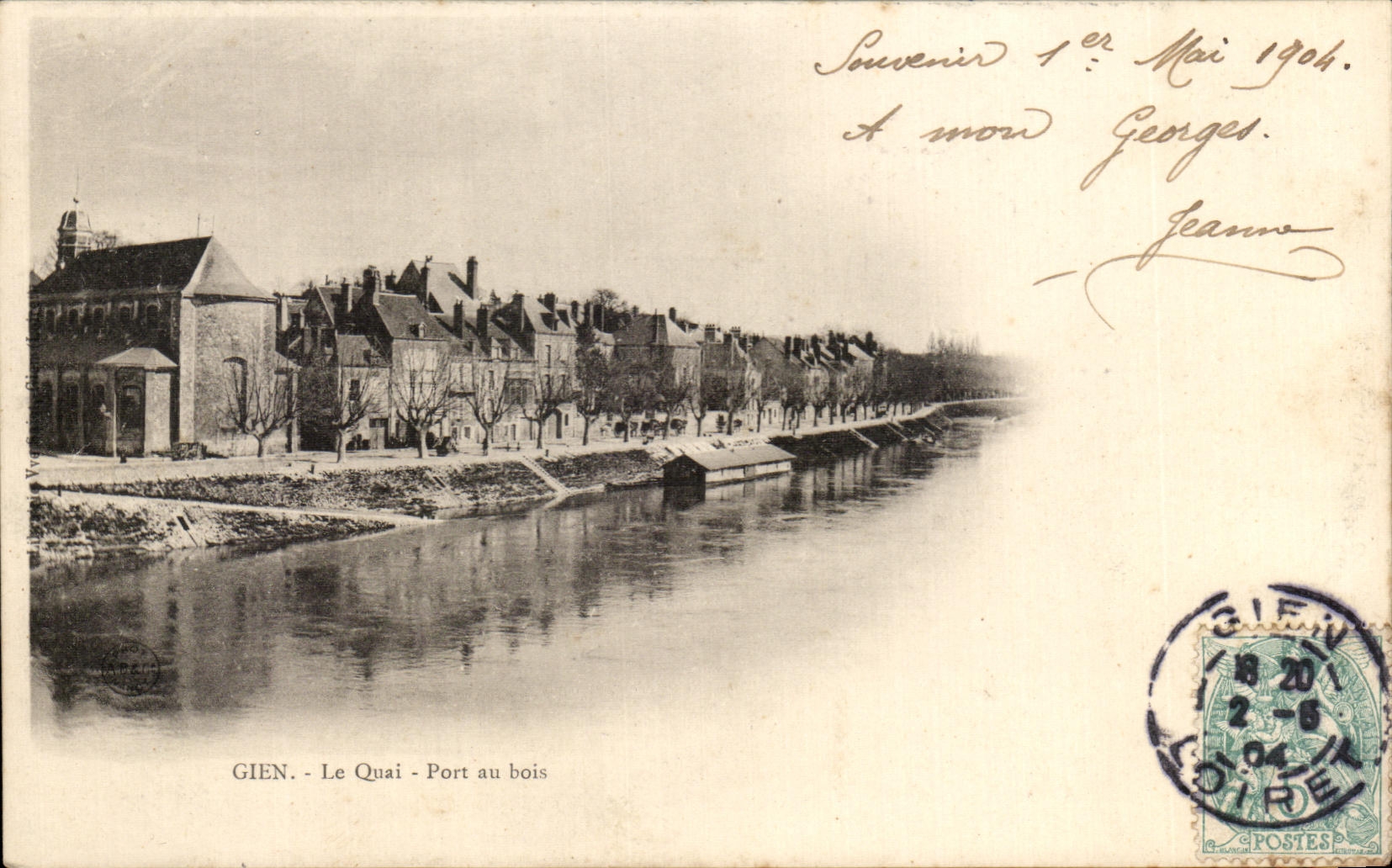 CPA Gien Le Quai Port au Bois