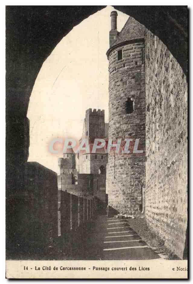 CPA La Cite de Carcassonne Passage couvert des Lices