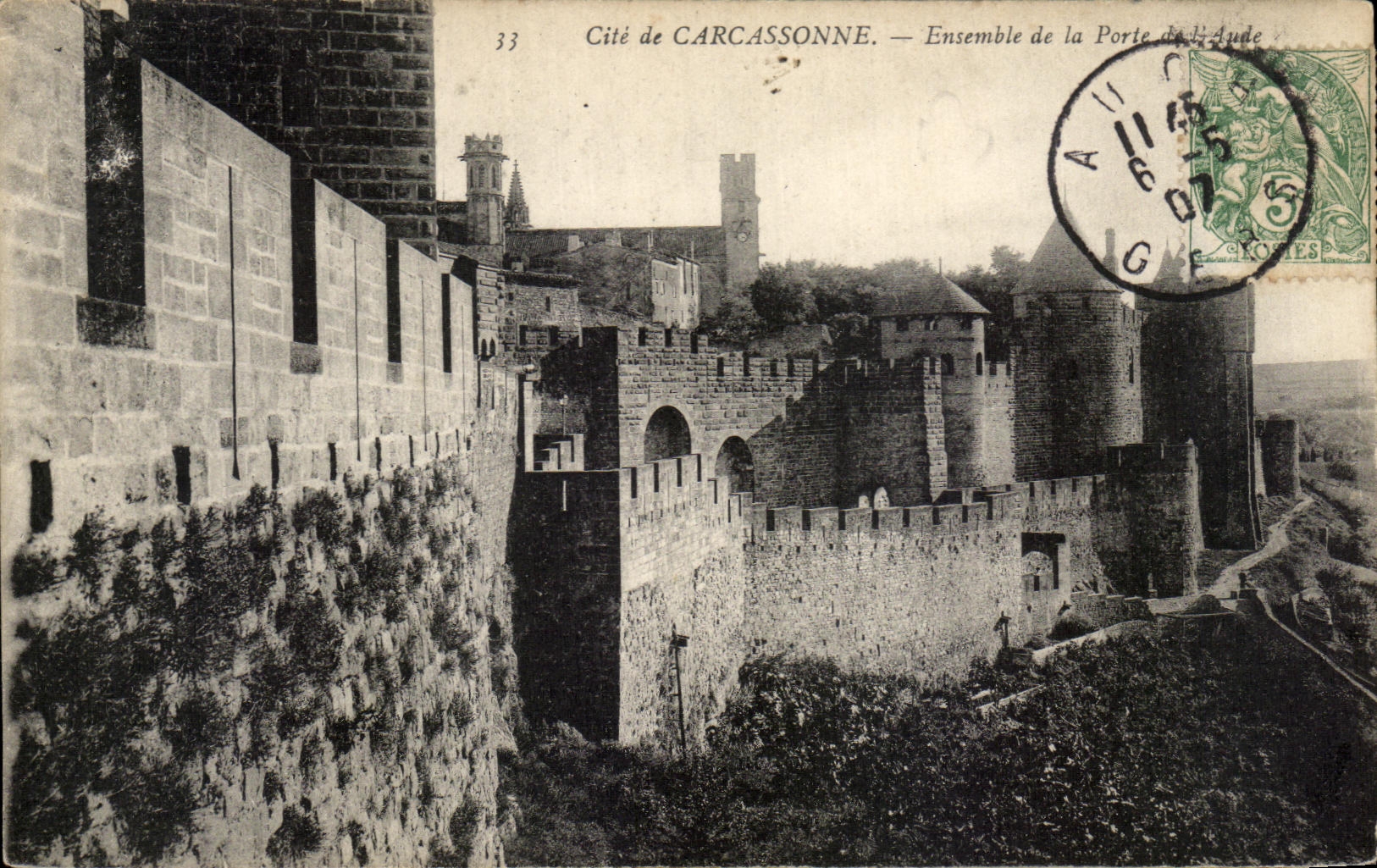 Cité de CARCASSONNE — Ensemble de la Porte de l'Aude — éditeur inconnu, n° 33