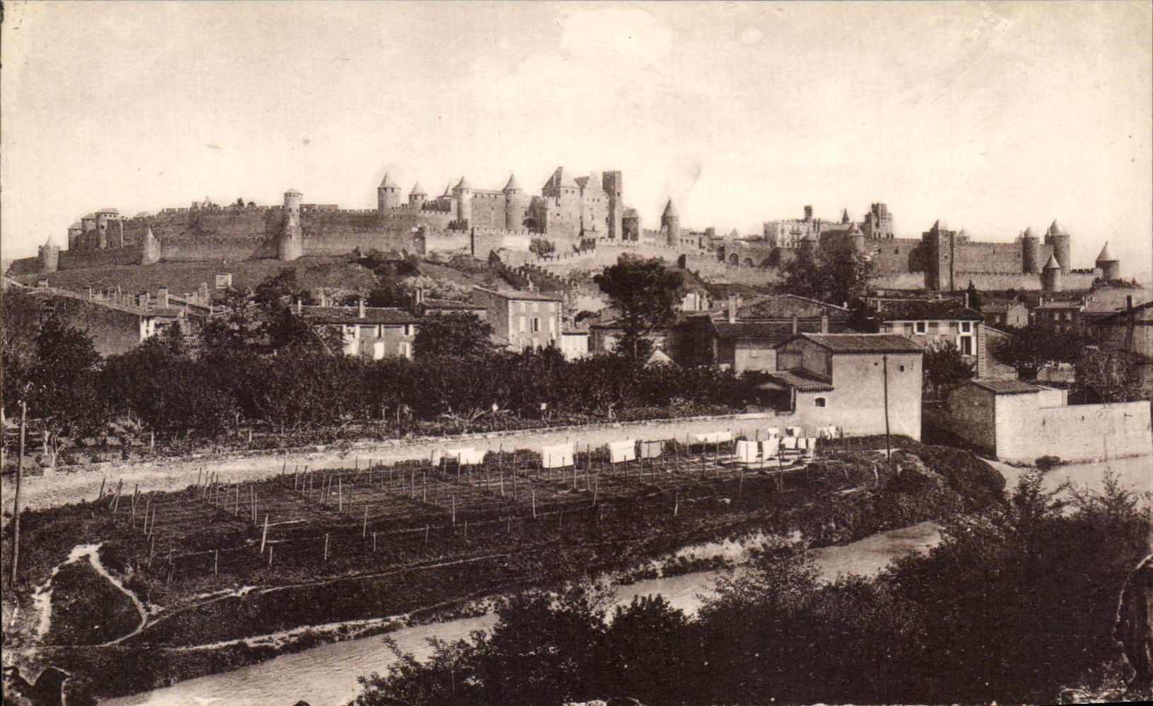 CPA Carcassonne De Cite Vue Generale du Nord Ouest