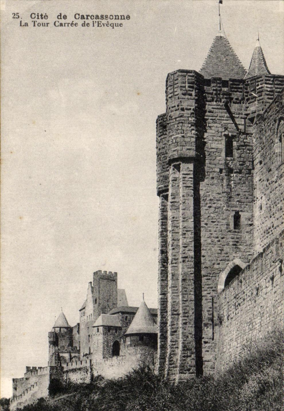 CPA Carcassonne Cite La Tour Carree de L'Eveque