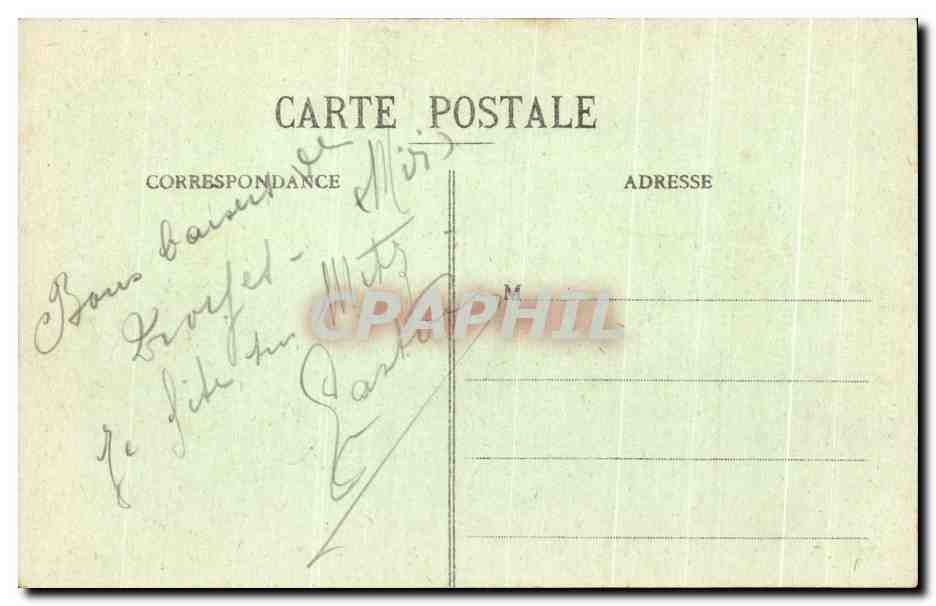 CPA Troyes Le Boulevard Gambetta Fontaine Argence et Cirque — Verso