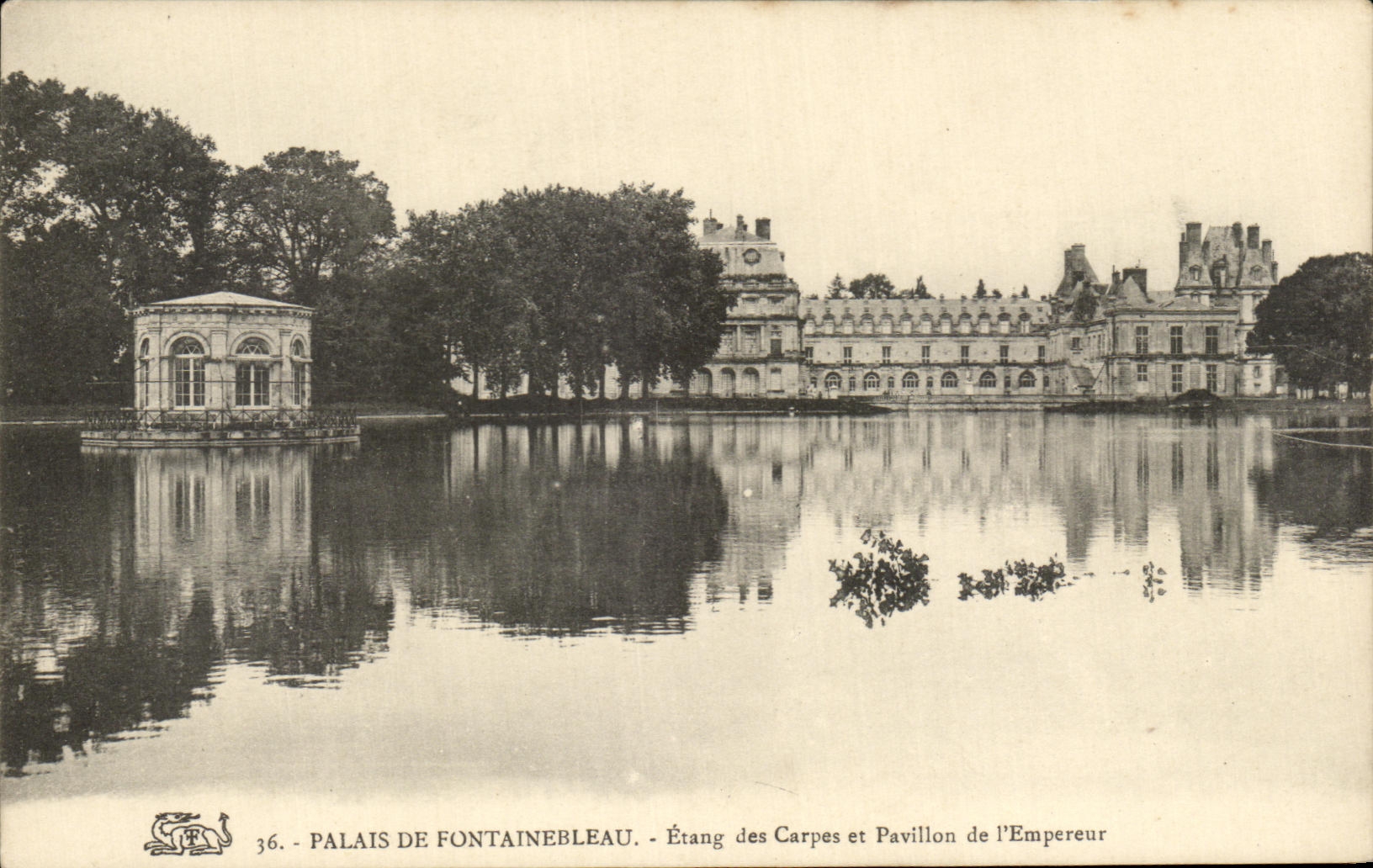 Palacio de Fontainebleau — Étang des Carpes et Pavillon de l'Empereur — n° 36