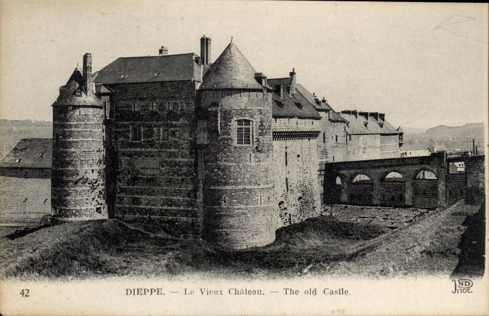 CPA Dieppe Le Vieux Chateau The Old Castle