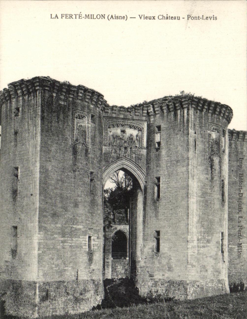 La Ferté-Milon (Aisne) — Vieux Château - Pont-Levis