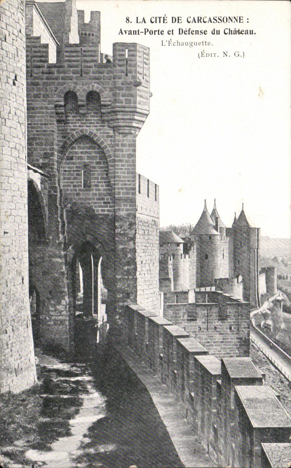 CPA La Cite De Carcassonne Avant Porte et Defense du Chateau