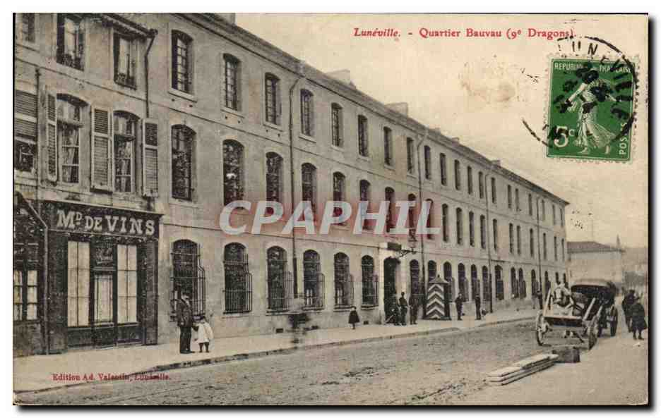 CPA Luneville Quartier Bauvau 9eme Dragons Militaria 