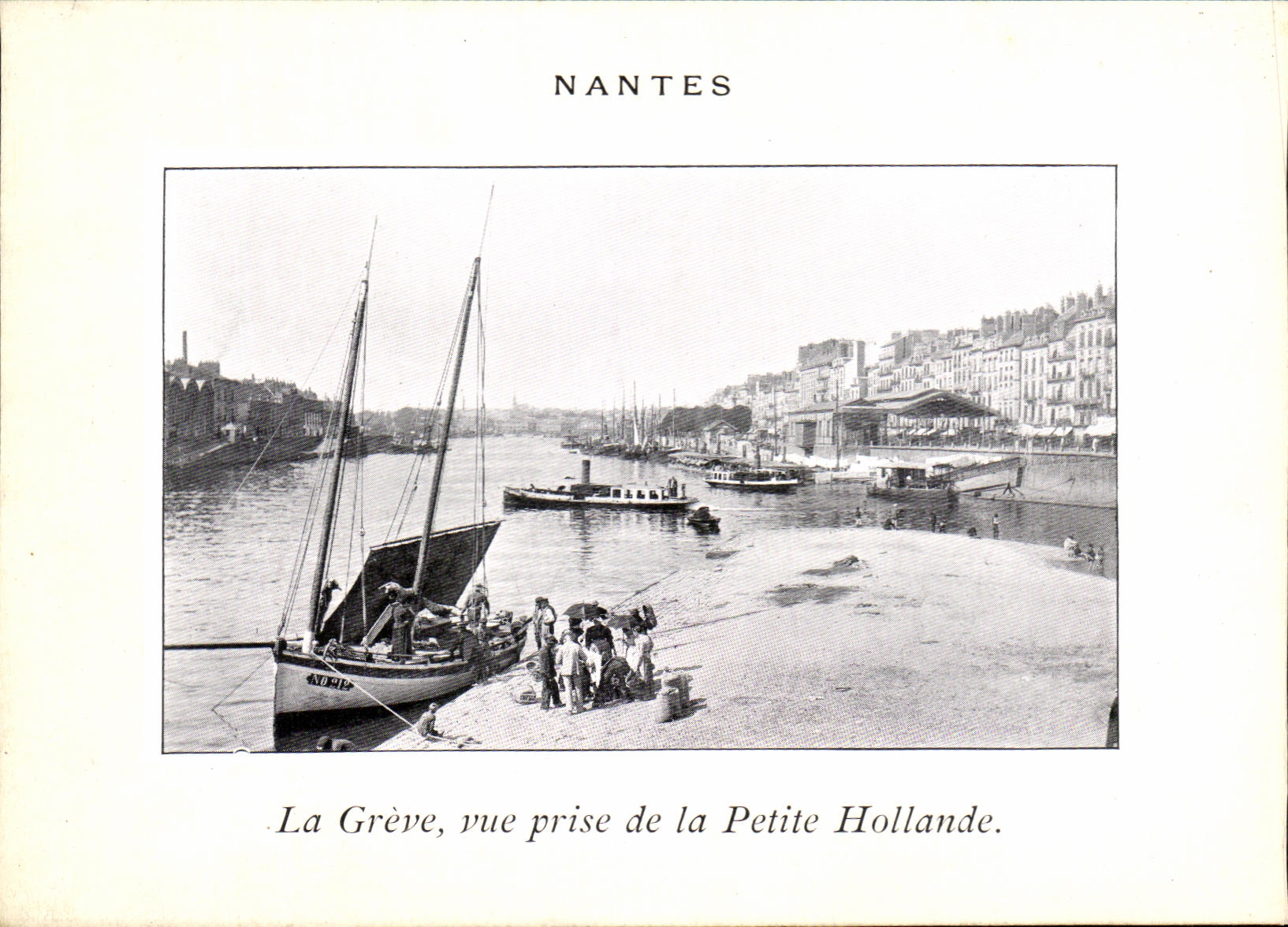 CPA Nantes la Greve vue prise de la Petite Hollande Bateau