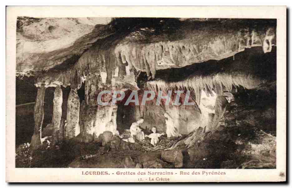 CPA Lourdes Grottes des Sarrazins Rue des Pyrenees 
