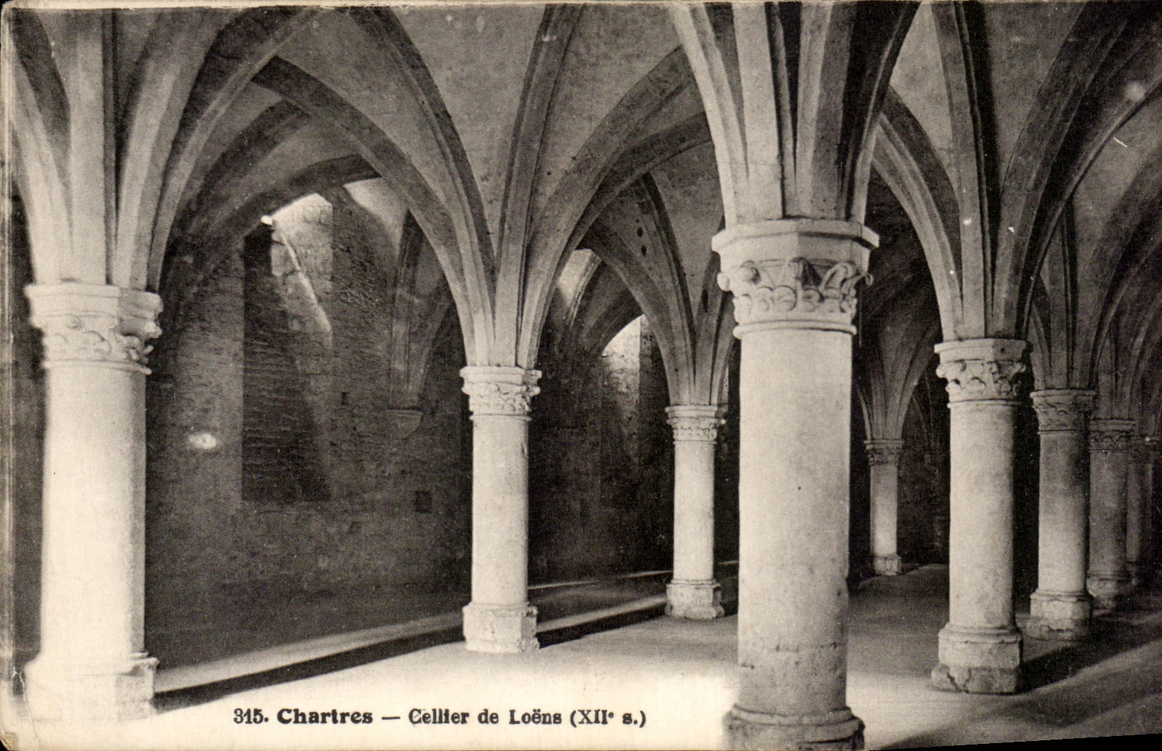 Chartres — Cellier de Loëns (XIIe s.) — Éd. Robert Laillet, Chartres - Anverso