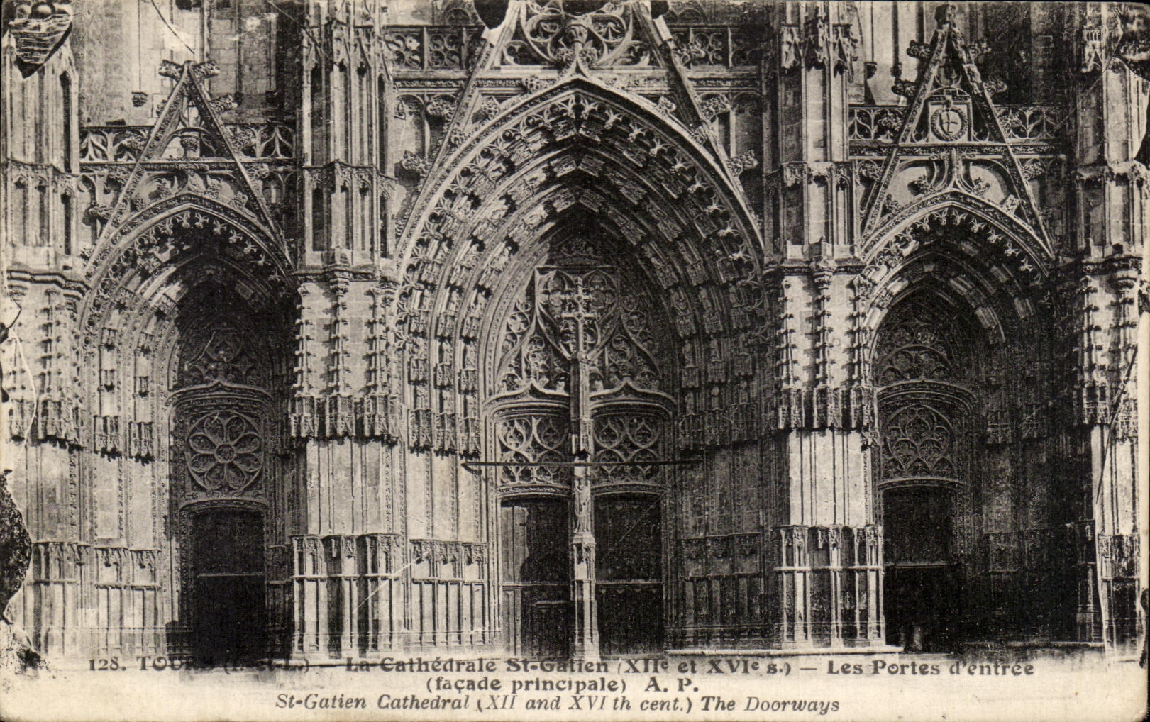 CPA Tours La Cathedrale St Gaiten Les Portes d'entree St Gatien Cathedral