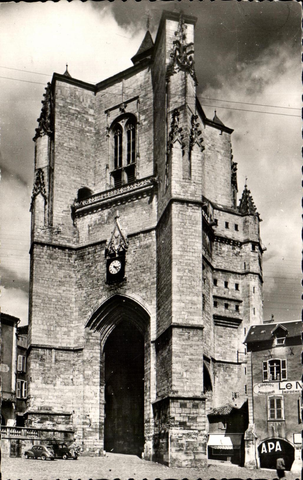 Villefranche-de-Rouergue — Collégiale Notre-Dame — éditeur APA