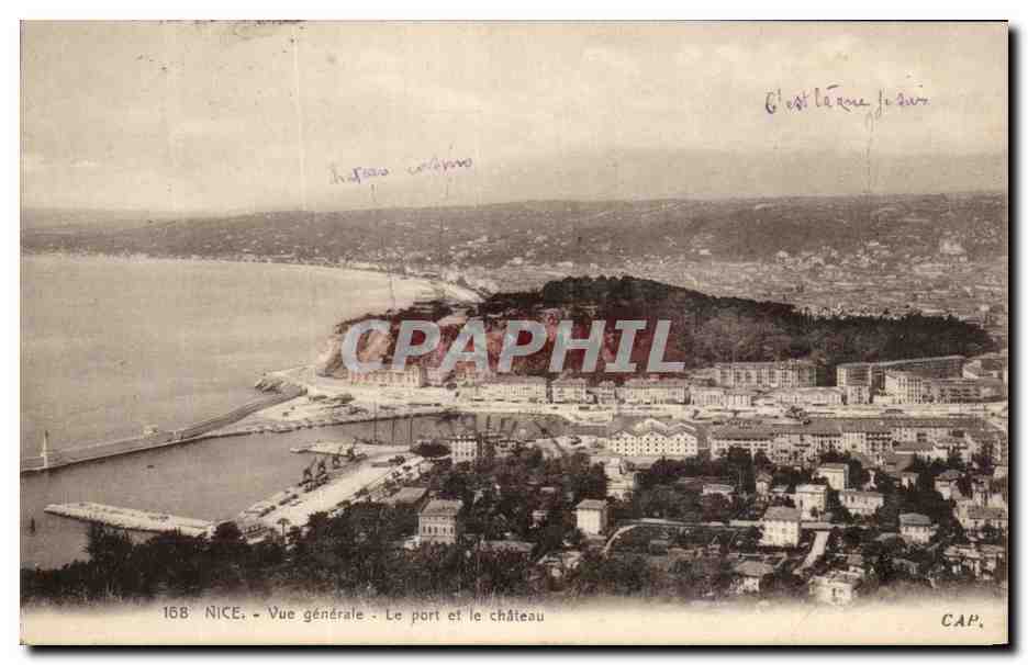 CPA Nice Vue generale le Port et le Chateau