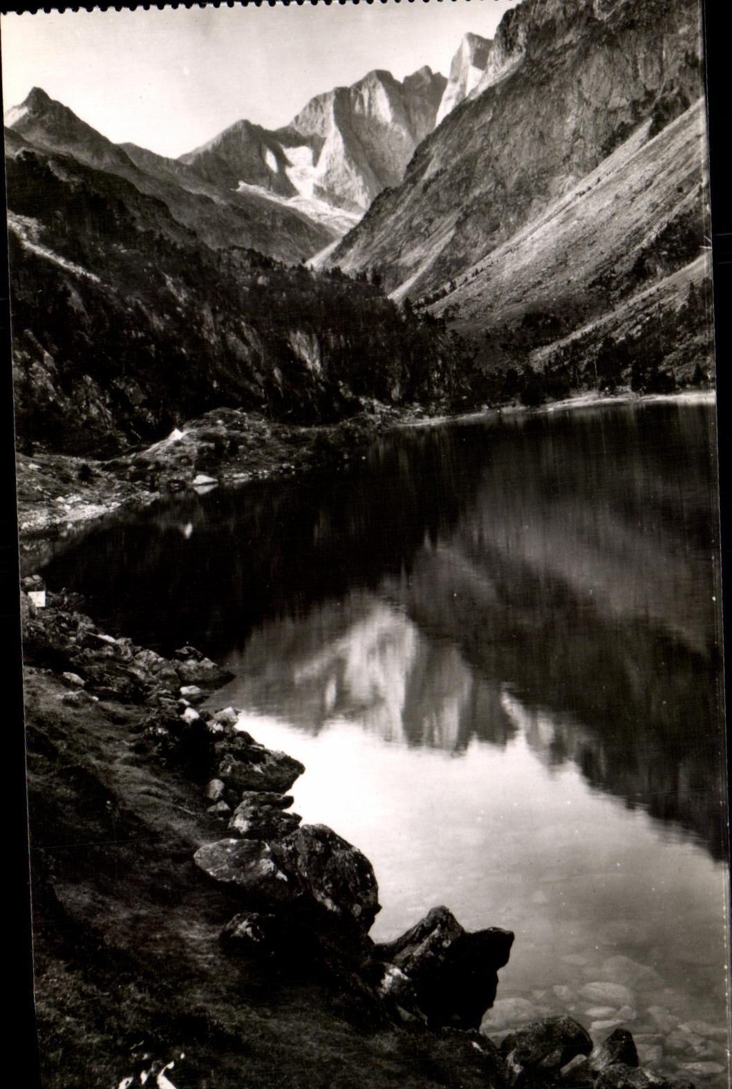 Reflets du Vignemale — Lac de Gaube — Éditions JOYÉ, Pau (B.P.)