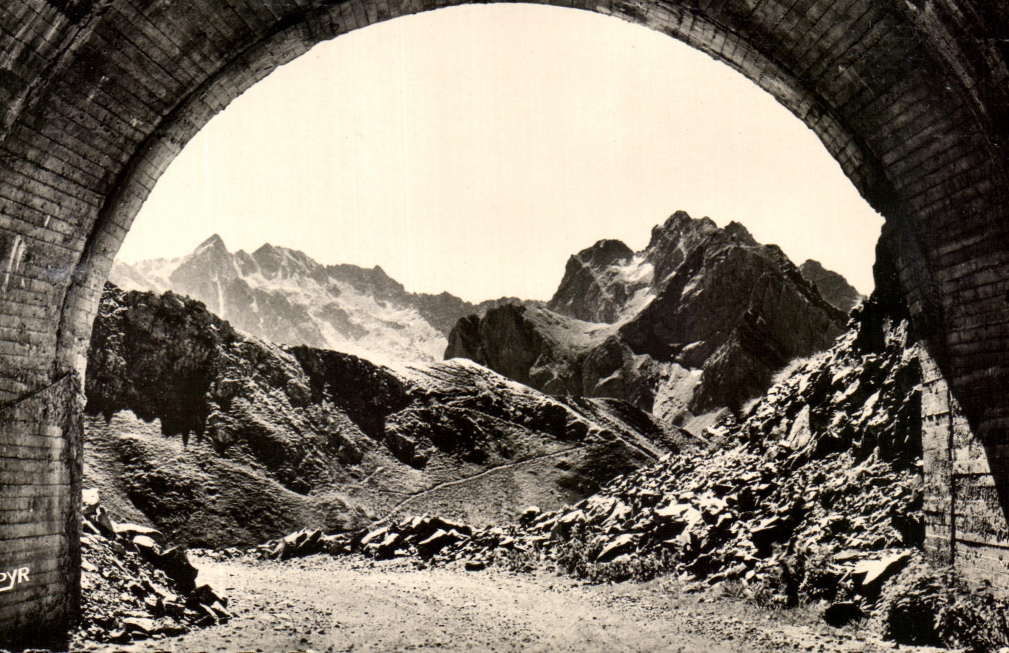 Route du Tourmalet-Pic du Midi au Premier Tunnel — Baréges (1300 m.) — Éditions d'Arpyr