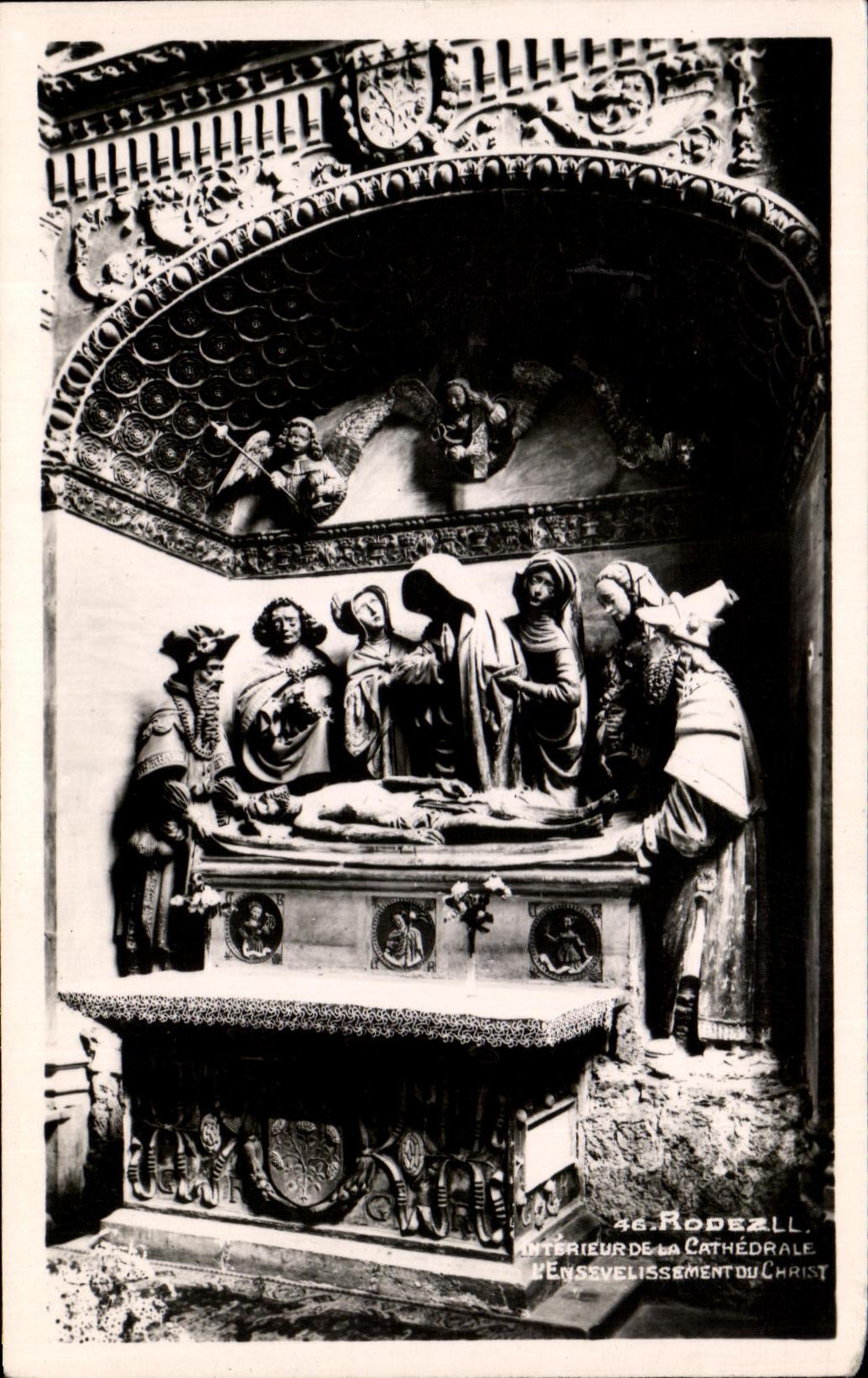 Intérieur de la cathédrale de Rodez — L'ensevelissement du Christ — éditeur Rodez, n°46