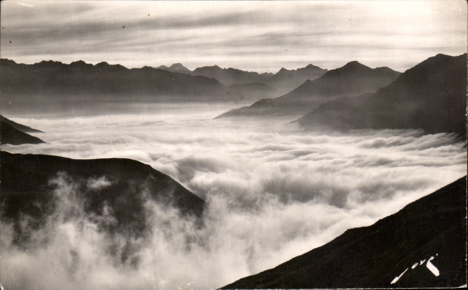 Le Col du Tourmalet — La Mer de nuages — Éditions JOVÉ, Pau (B.P.)