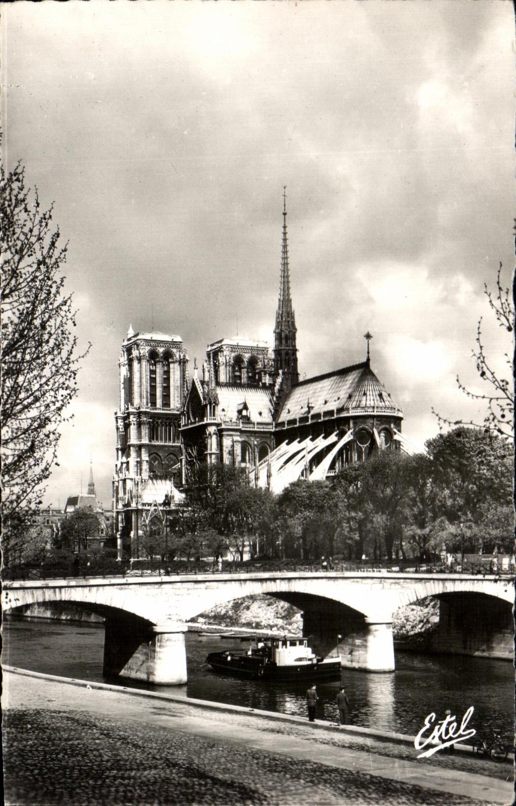 CPA Paris Vue Sur Notre Dame Et Le Pont De L'Archeveche