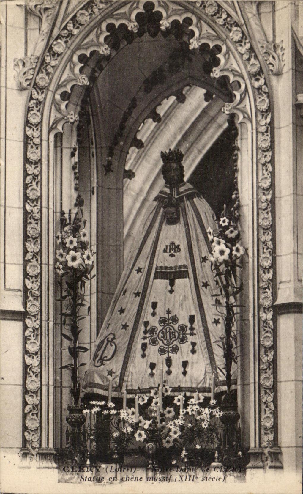 CPA Basilique de Clery La Vierge Miraculeuse Statue en chene massif 