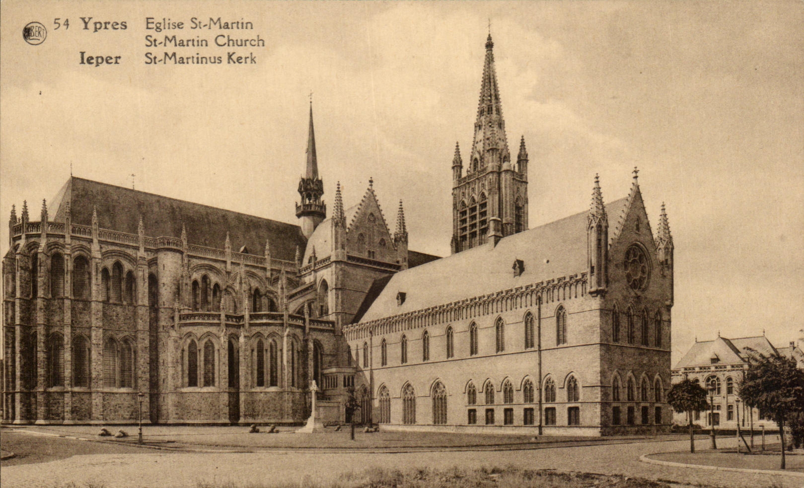 Église Saint-Martin — Ypres — éditeur BERGER, n° 54